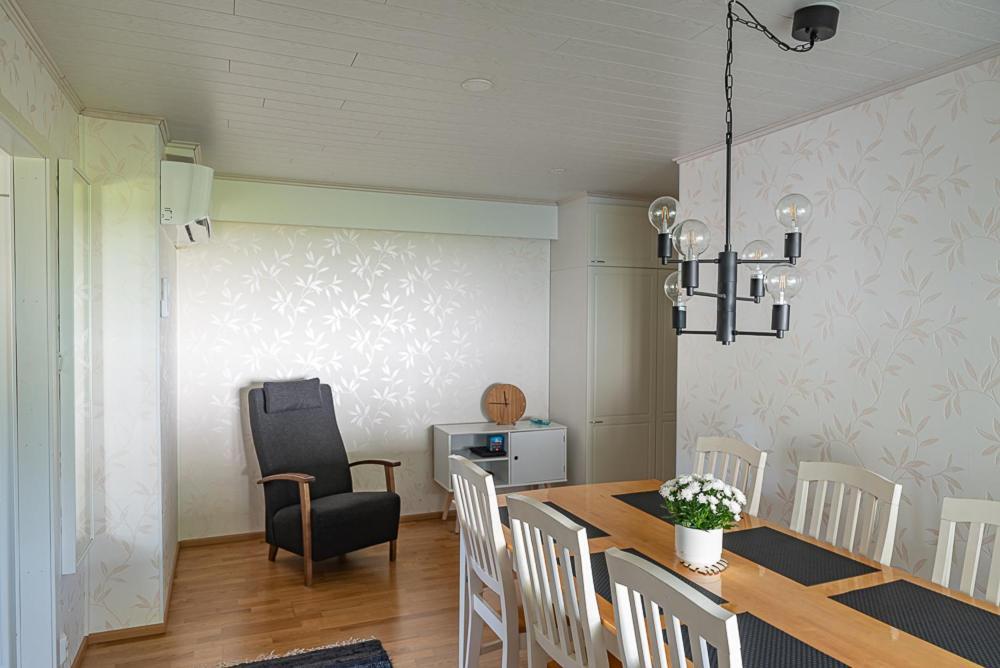Omakotitalo Keskustan Laehellae Joensuu Exterior foto